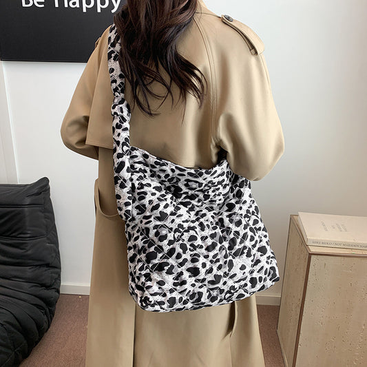 Female Korean Fashion Dumpling Large Capacity Bags