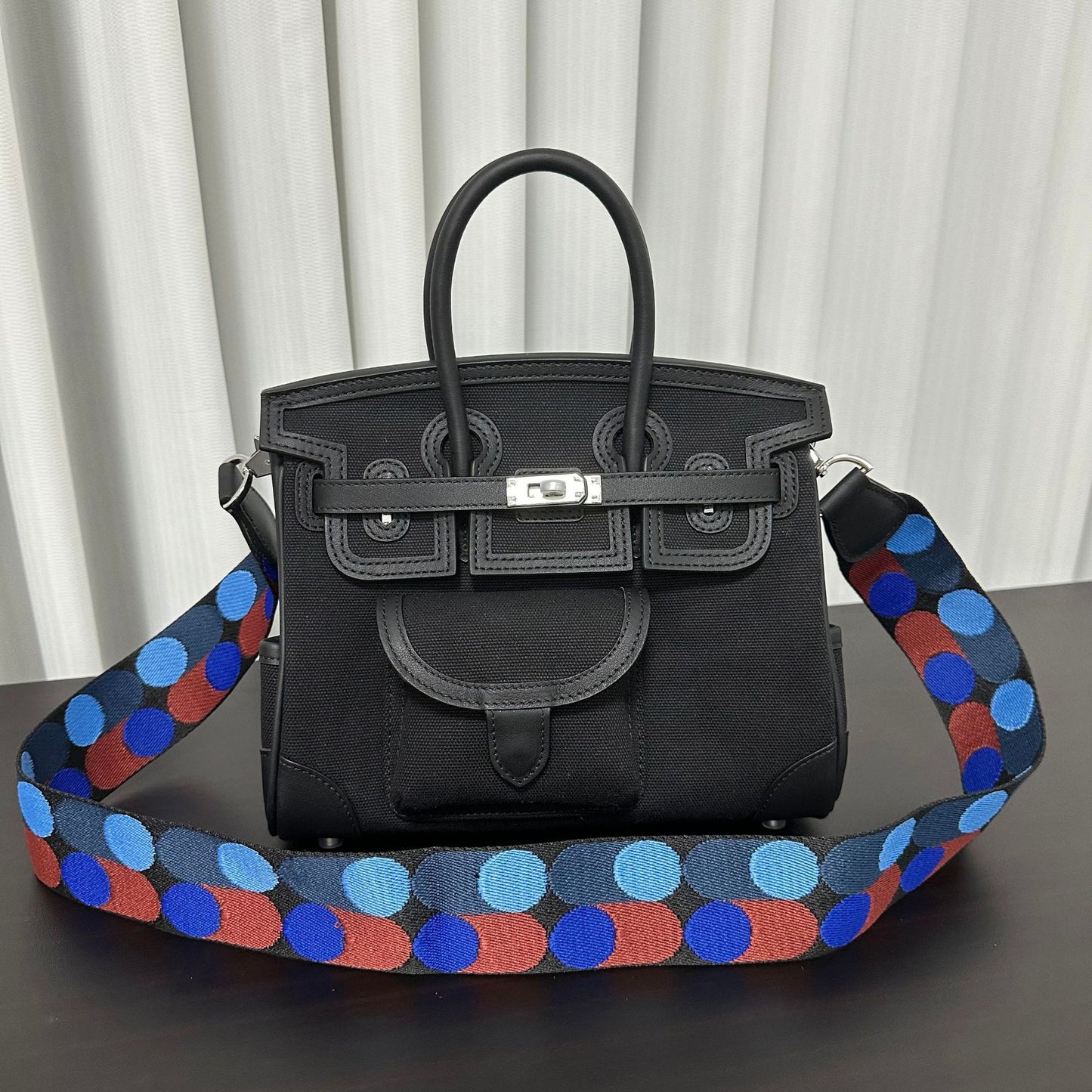 Design High Fashion Canvas With Cowhide Handbags