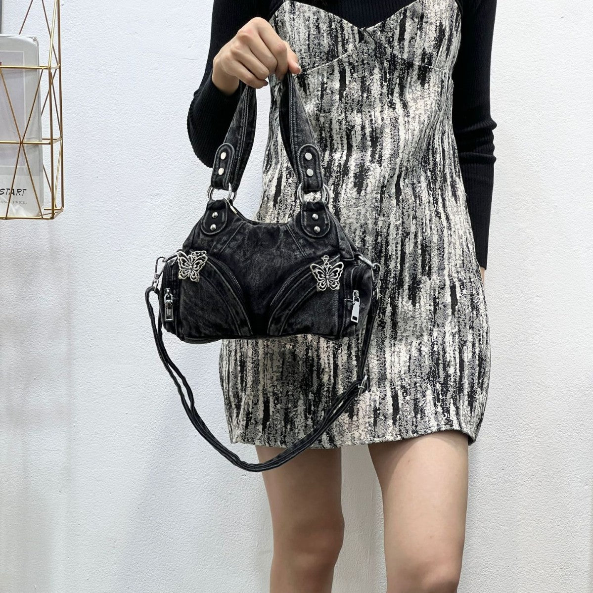 Women's High-grade Fashion Washed Denim Rivet Street Handbags