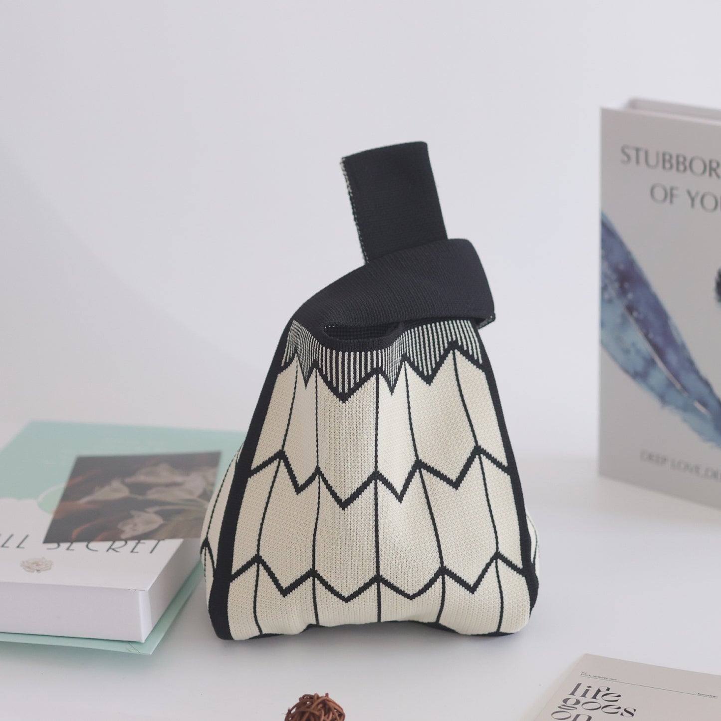 Women's Stylish Knitted Woven Vest Simple Handbags