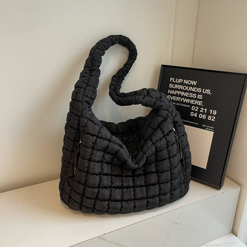 Women's Pleated Large Personalized Minority Capacity Dumpling Bags