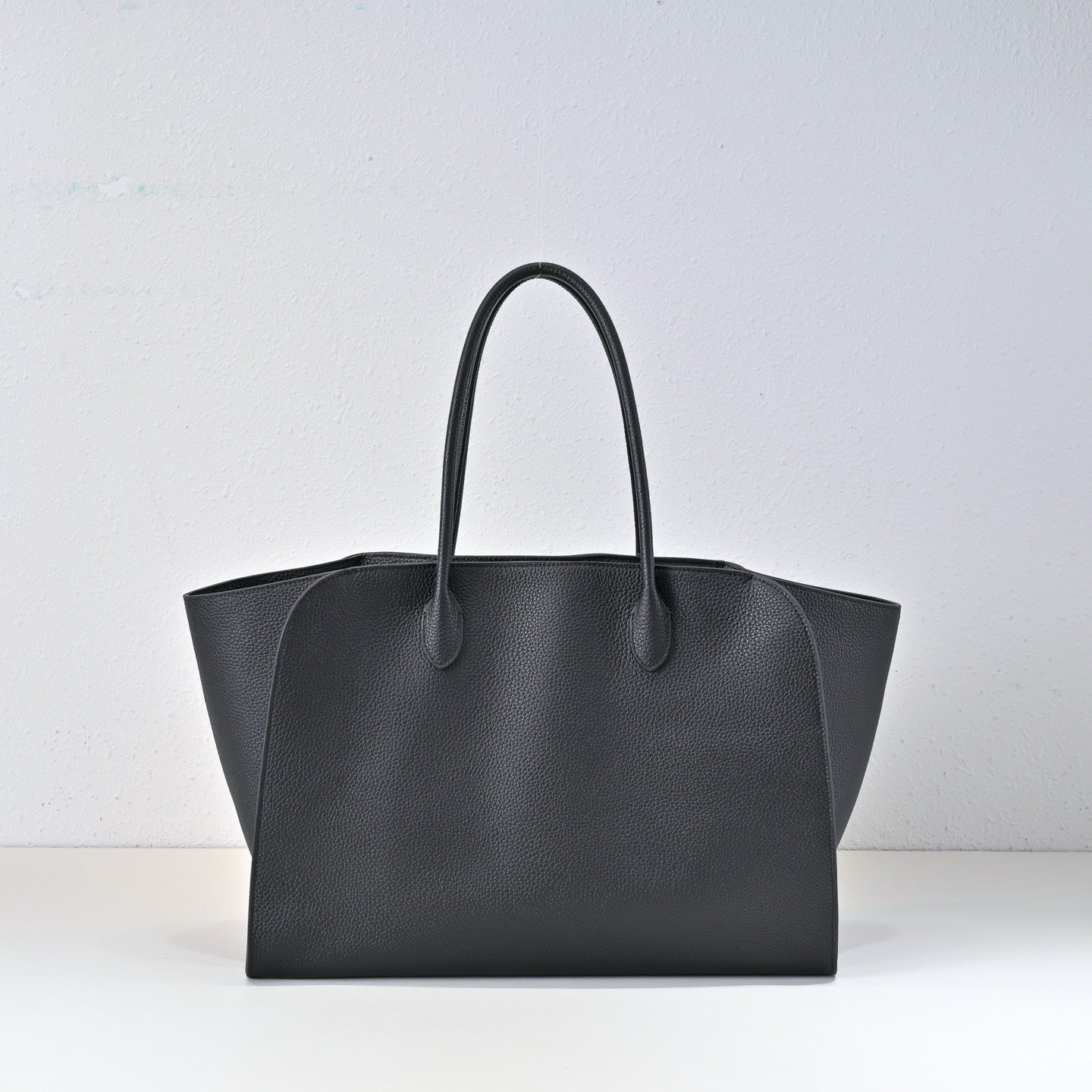 Trendy Neutral Black Wings Commuter Leisure Bags