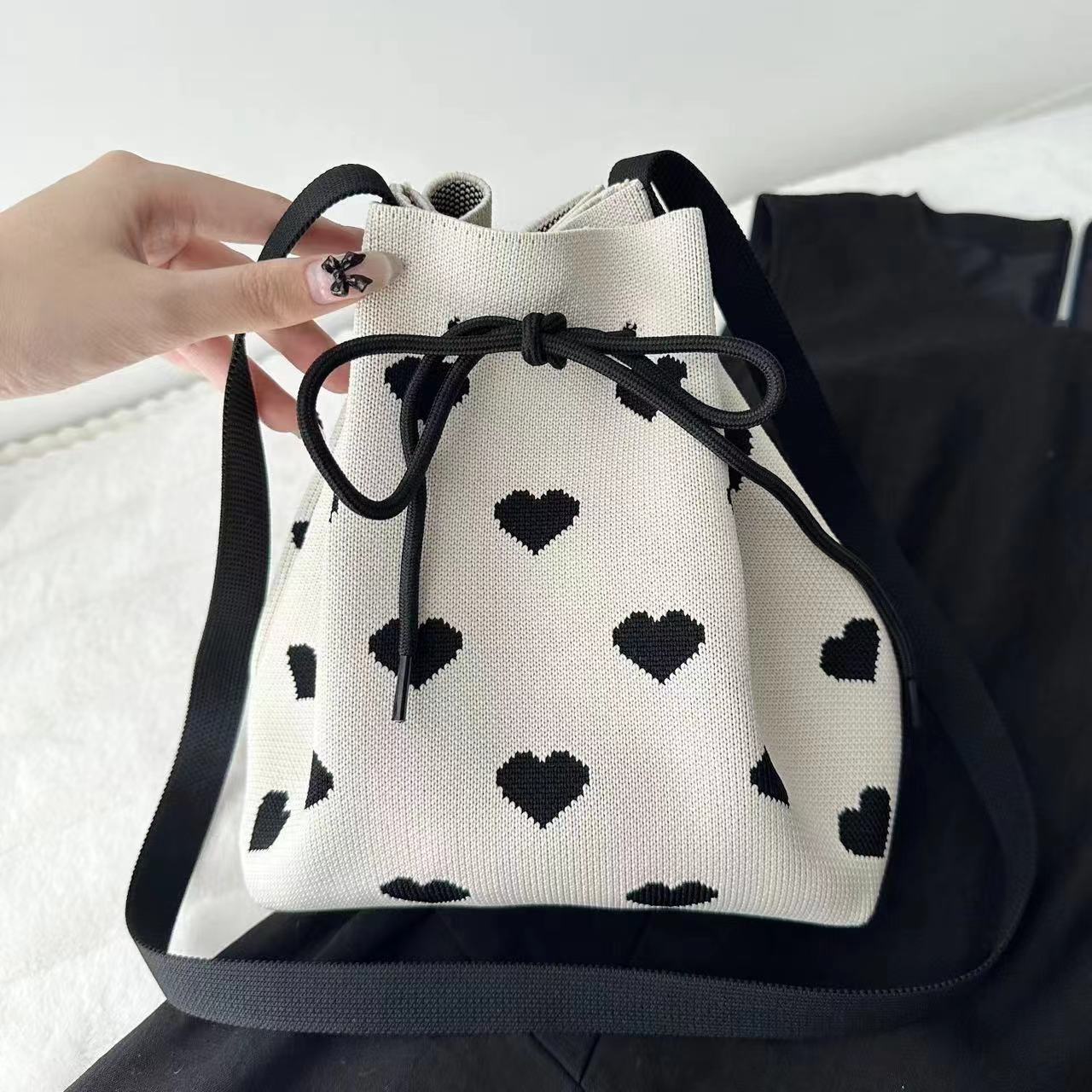 Women's Knitted Wool Version Versatile Hand Carrying Handbags