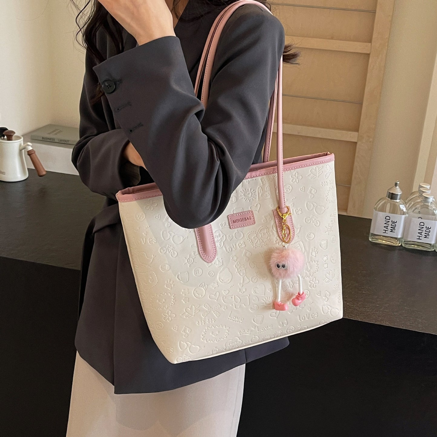 Women's Popular Large Capacity Hand Commuter Tote Bags