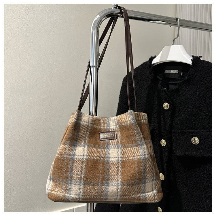 Women's Woolen Portable Winter Large Capacity Support Tote Bags