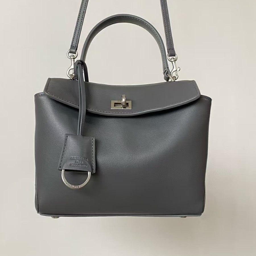 Kelly Cowhide Large Capacity Commuter Portable Shoulder Bags