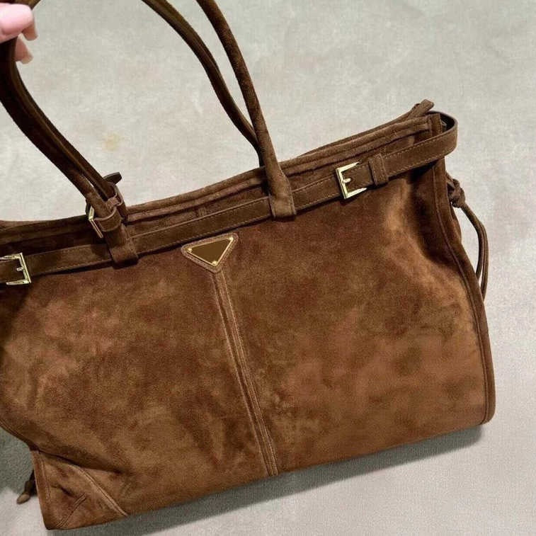 Elegant Fashionable Suede Design One Underarm Tote Bags