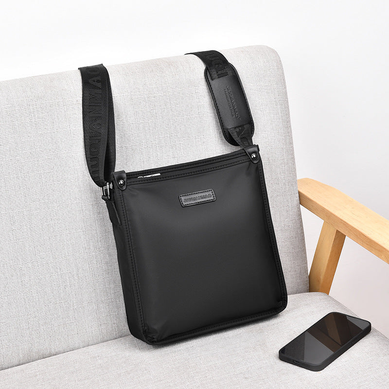 Men's Short Trip Commuting Large Capacity Men's Messenger Bags