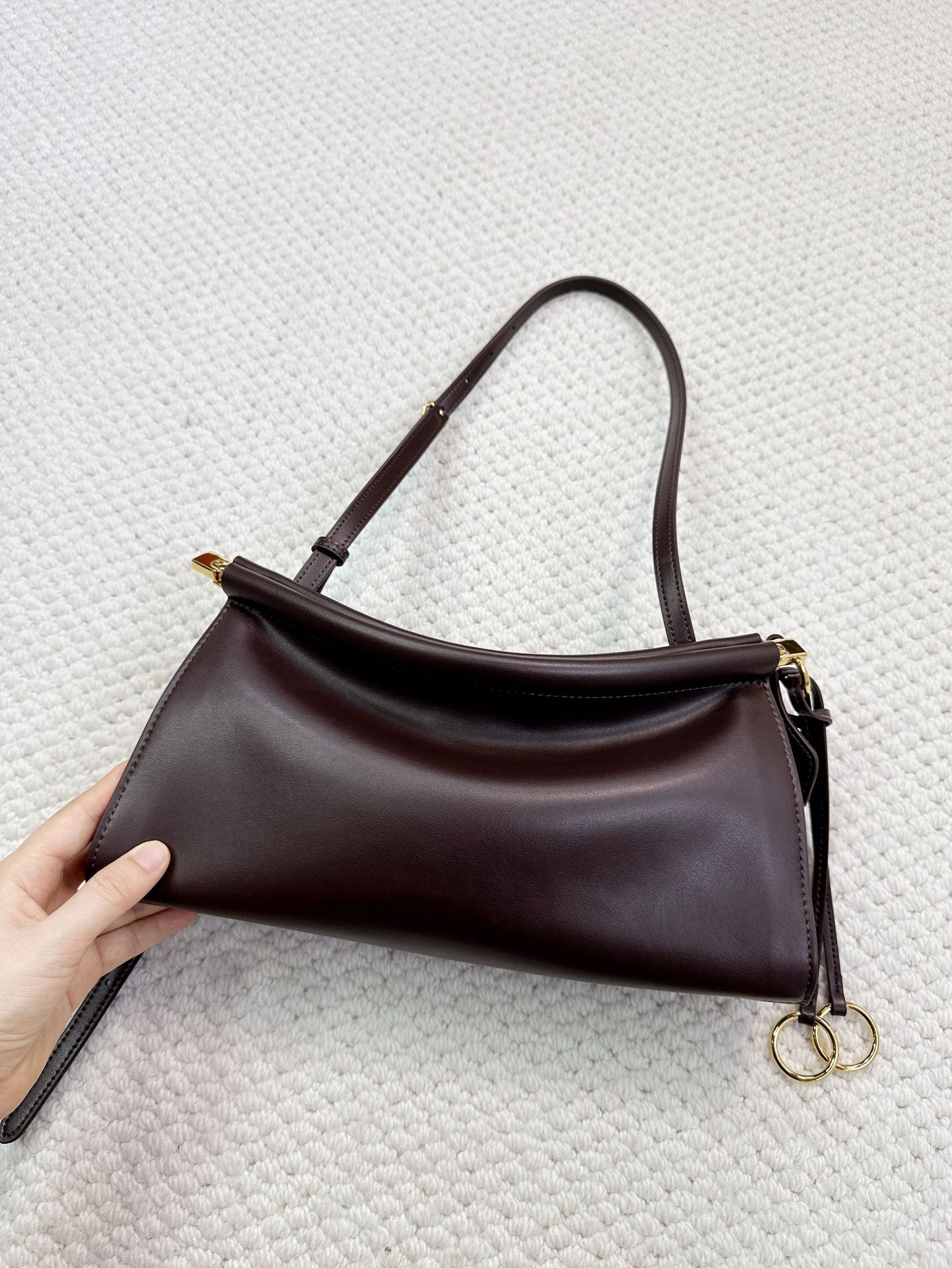 Pretty Genuine Leather Retro Baguette Underarm Bags