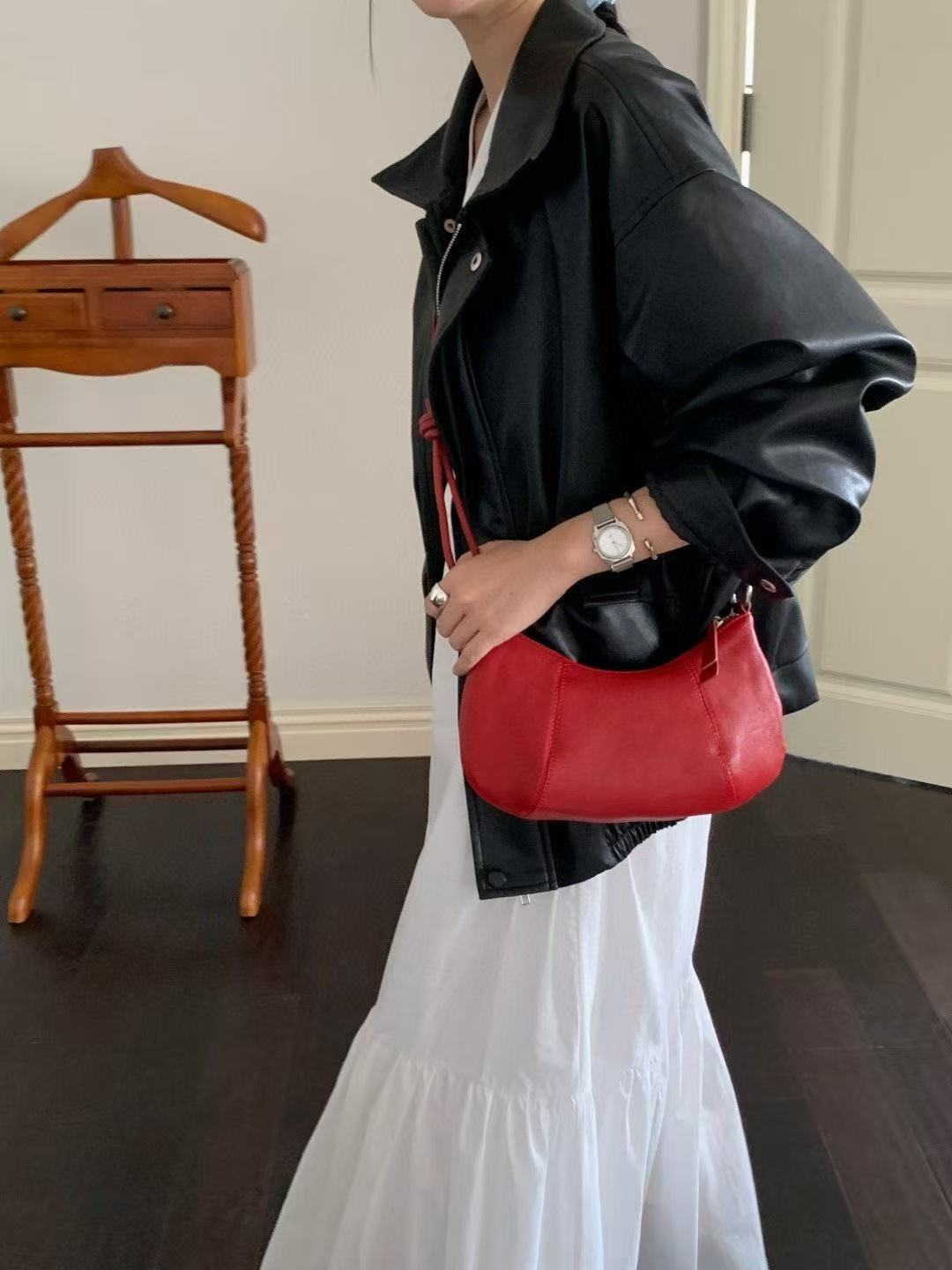 Pretty Dumpling High-grade Fashion Hand Carrying Armpit Bags