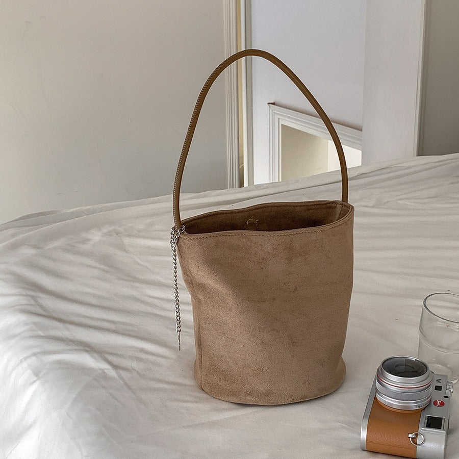 Women's Fashionable Korean Style Cylinder Retro Commuter Handbags