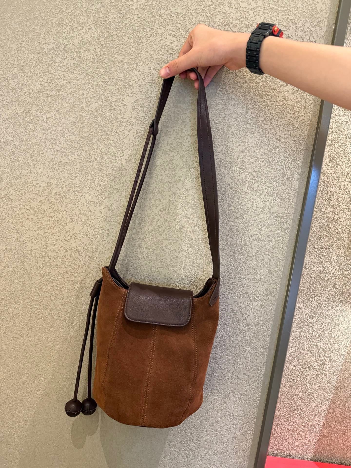 Women's Frosted Leather Cross Body Niche Bucket Bags