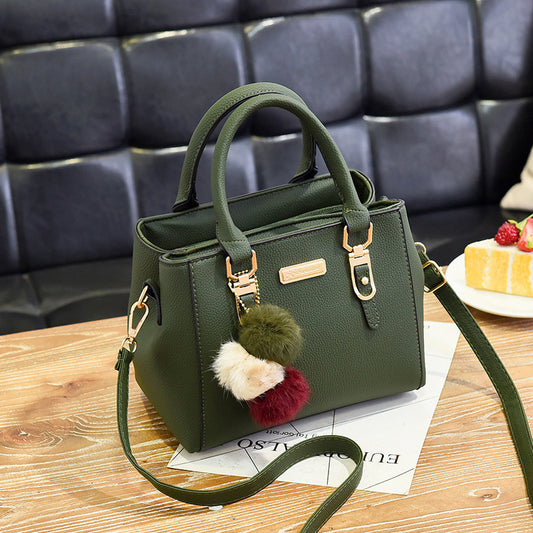 Women's Fashion Large Capacity Fur Ball Crossbody Bags