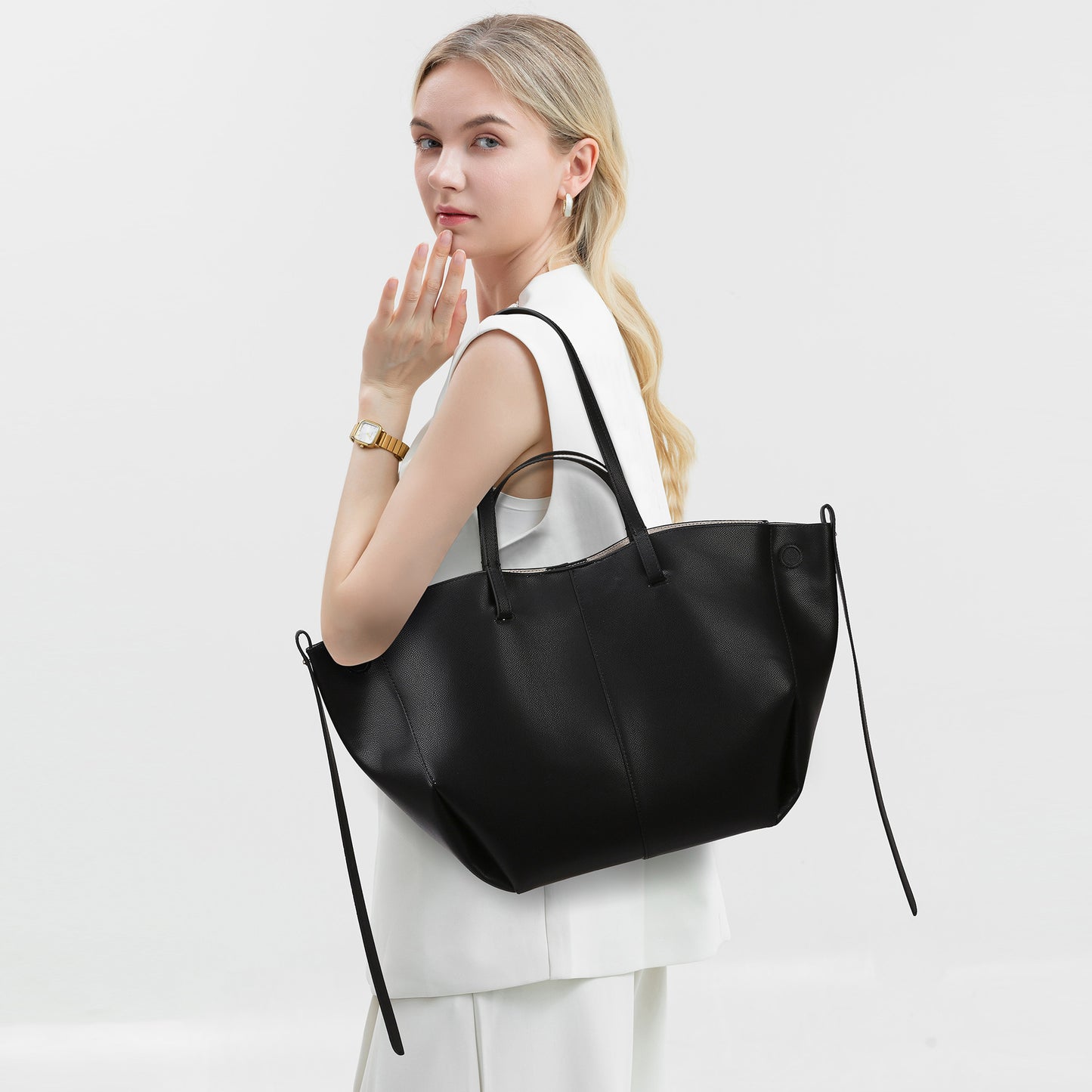 Women's High Sense Large Capacity Totes Fashion Temperament Wings Tote Bags