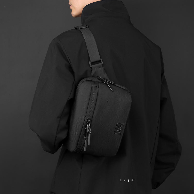 Innovative Versatile Leisure Riding Fashion Portable Men's Chest Bags