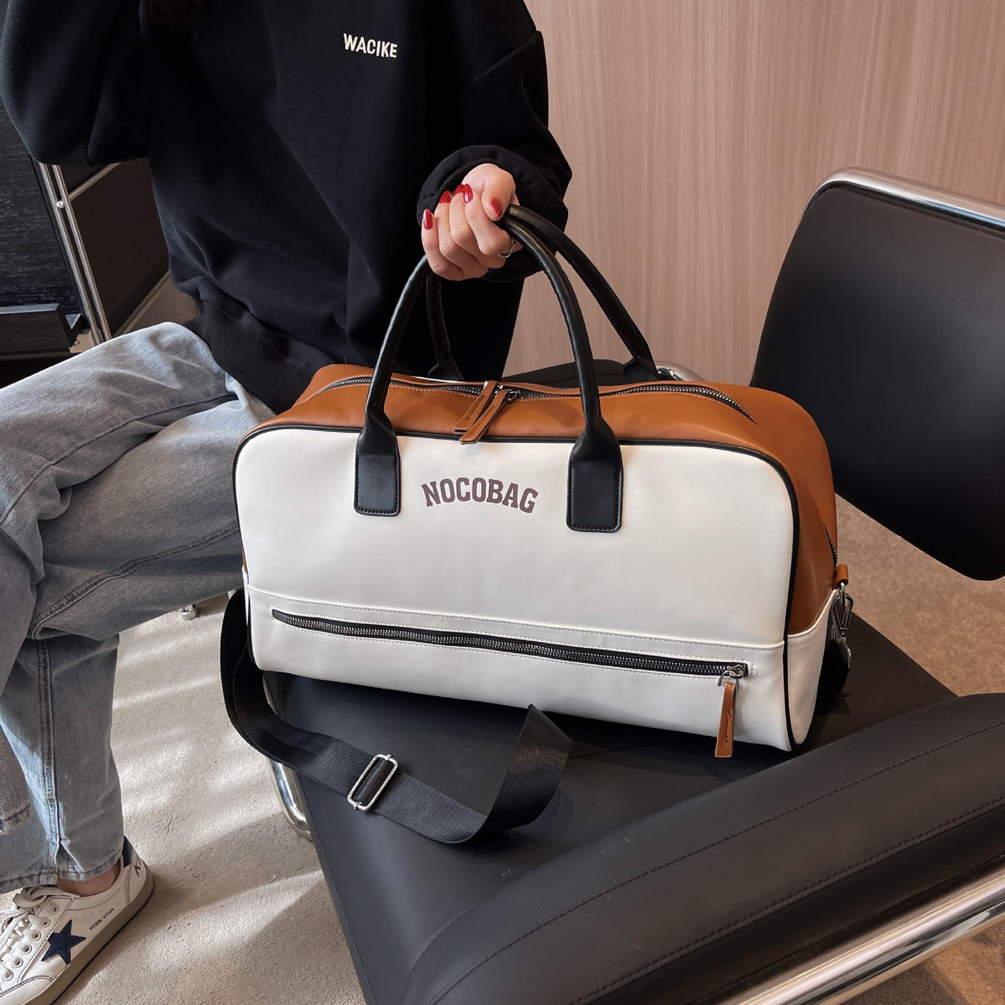 Women's Portable Can Get On The Plane Outing Short Bags