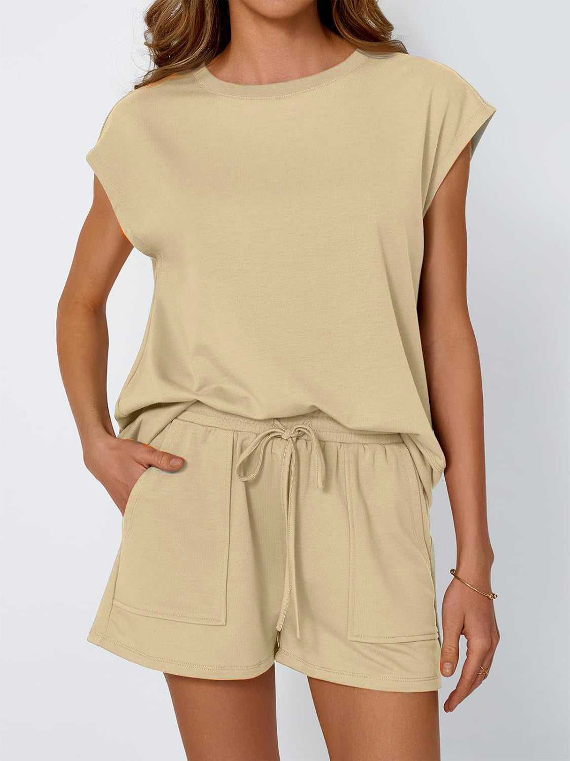 Women's Round Neck Loose Sleeves Two-piece Shorts