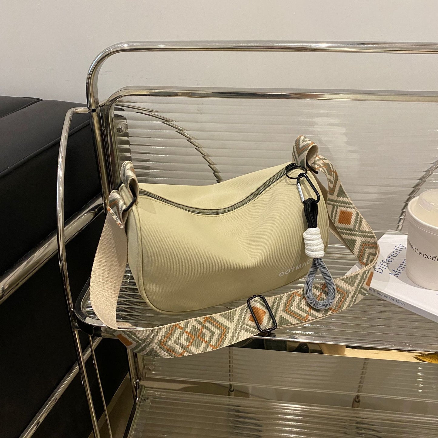 Women's Unique Attractive Canvas Dumpling Broadband Shoulder Bags