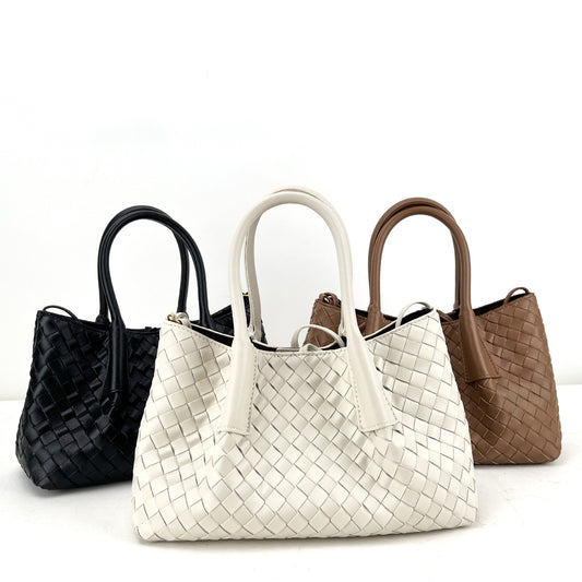 Women's Cowhide Woven Minority Fashion For Banquet Crossbody Bags