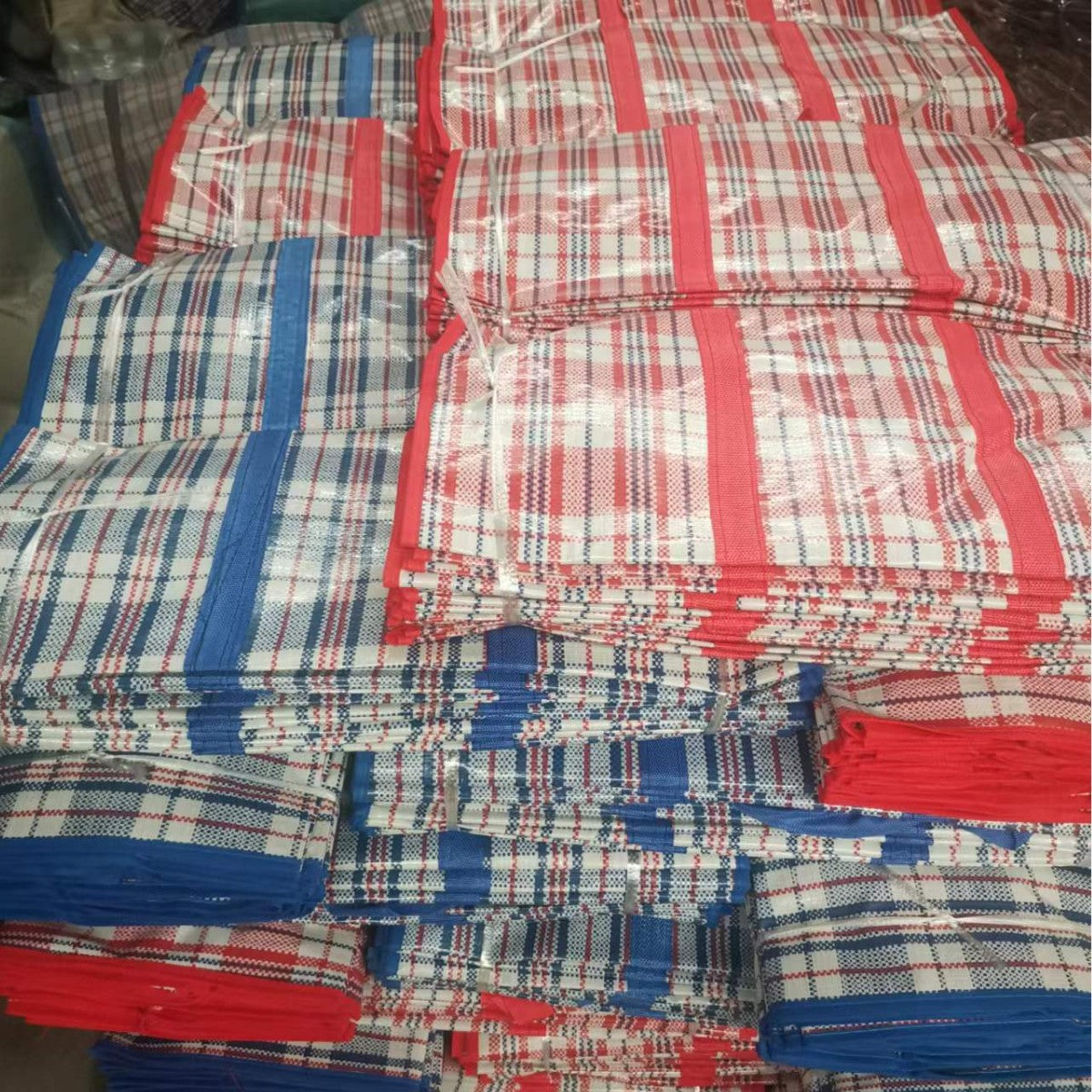 Large Thickened Plaid Packing Woven Zero Travel Bags