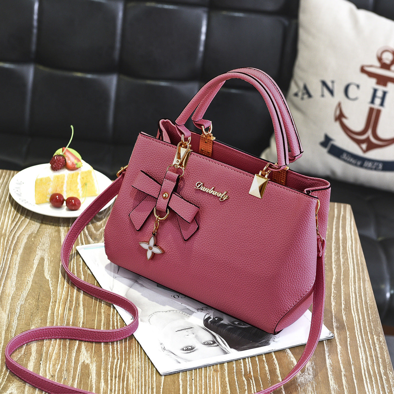 Women's Durable Fashionable Shaping Sweet Lady Handbags