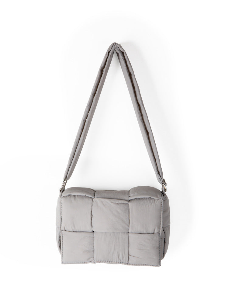 Fresh Literary Female Niche High-grade Woven Crossbody Bags