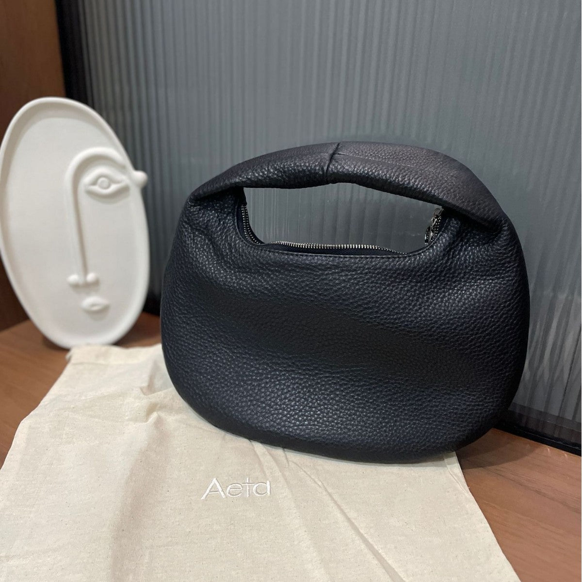 Women's Niche Genuine Leather High-grade Light Luxury Portable Hobos Handbags