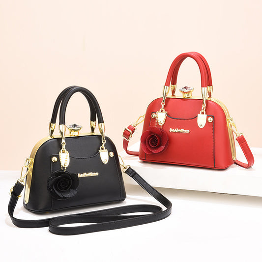 Women's Trendy Steel Frame Shell Mini Shoulder Bags