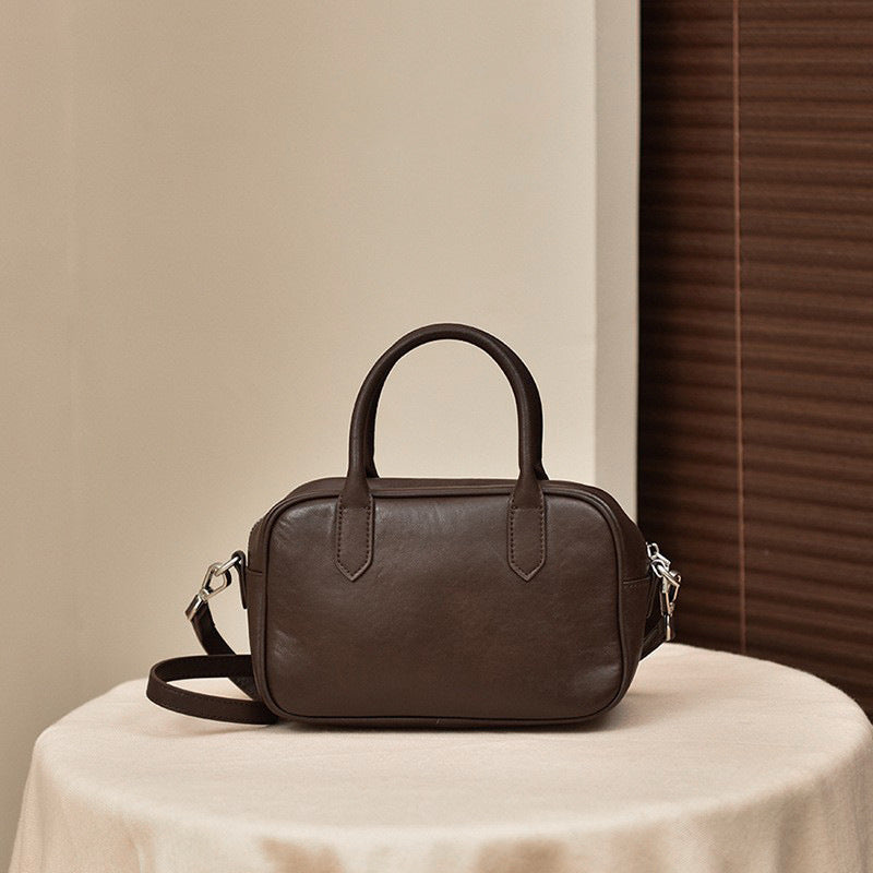 Elegant Vegetable Tanned Cowhide Vintage Commuter Bags