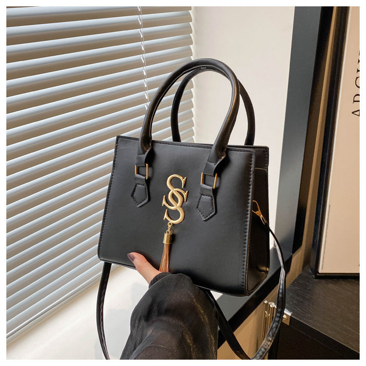 Women's Letters Summer Trendy Simple Portable Underarm Shoulder Bags