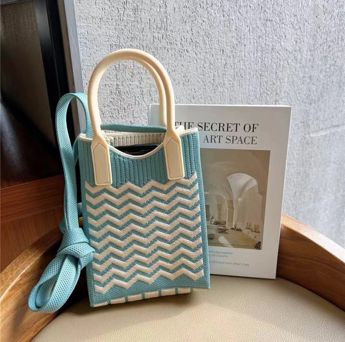 Fashionable Knitted Mobile Lightweight High-grade Love Phone Bags