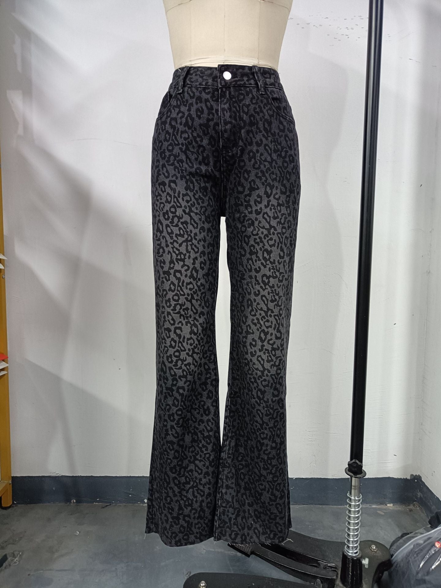 Denim Figure Flattering Vintage Distressed High Pants