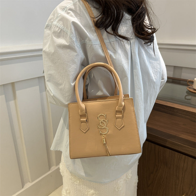 Women's Letters Summer Trendy Simple Portable Underarm Shoulder Bags