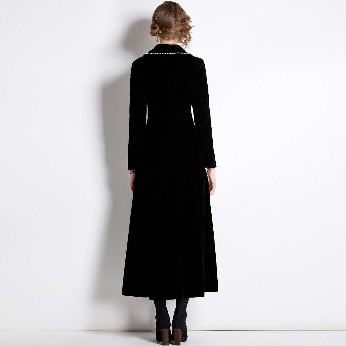 Women's Black Beaded Veet Trench Waist Slimming Coats