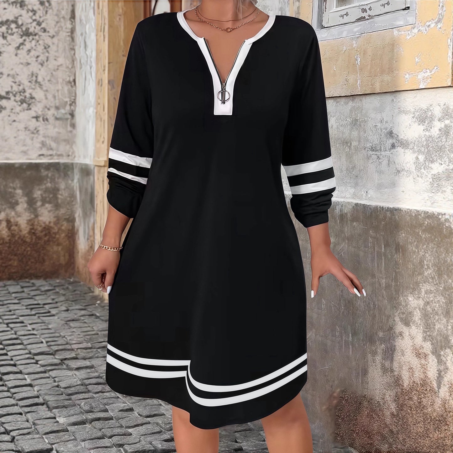 Women's Striped Print Zipped Round Neck Dress