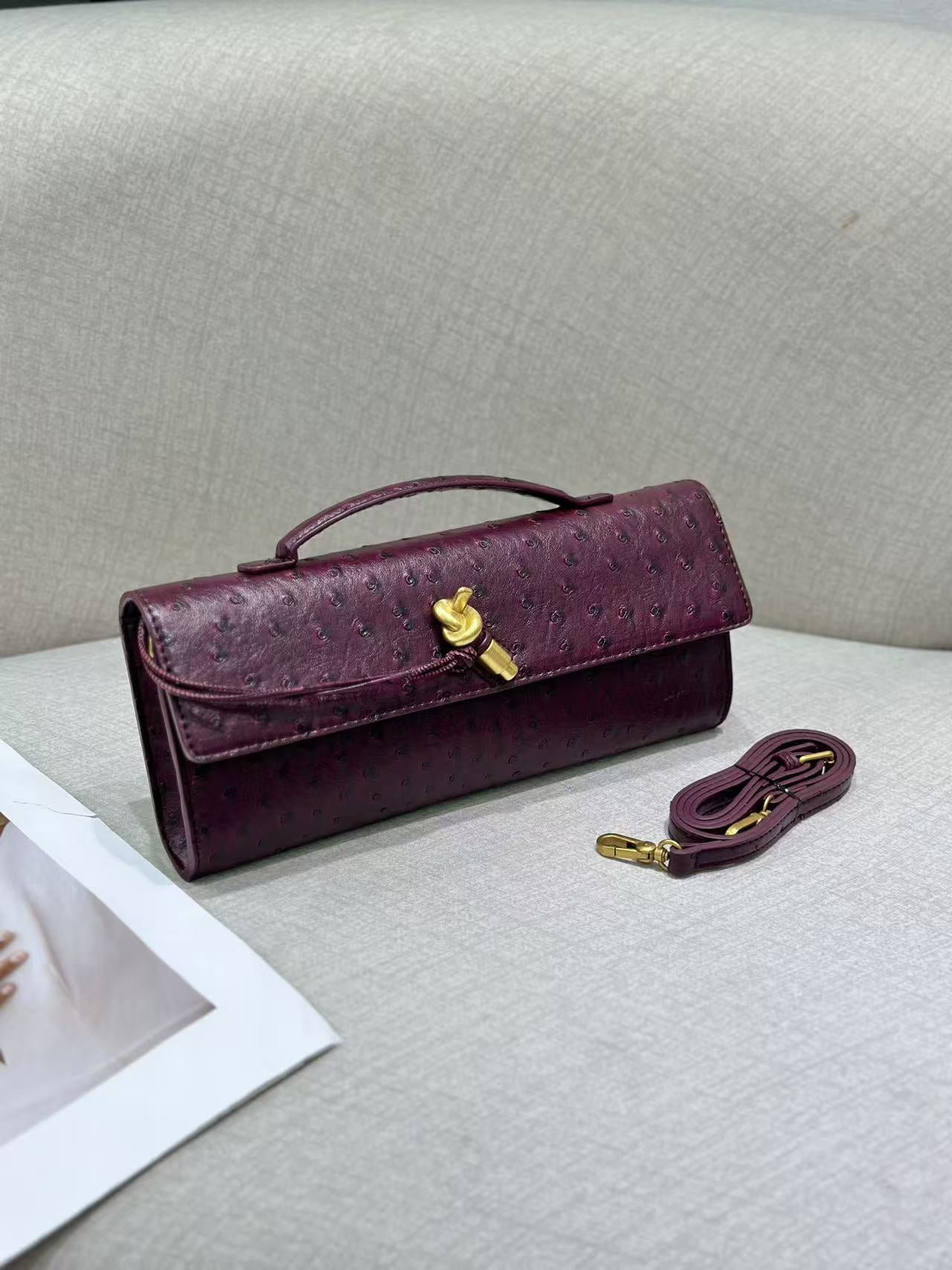 Women's Ostrich Grain Latch Niche Horizontal High-grade French Evening Bags