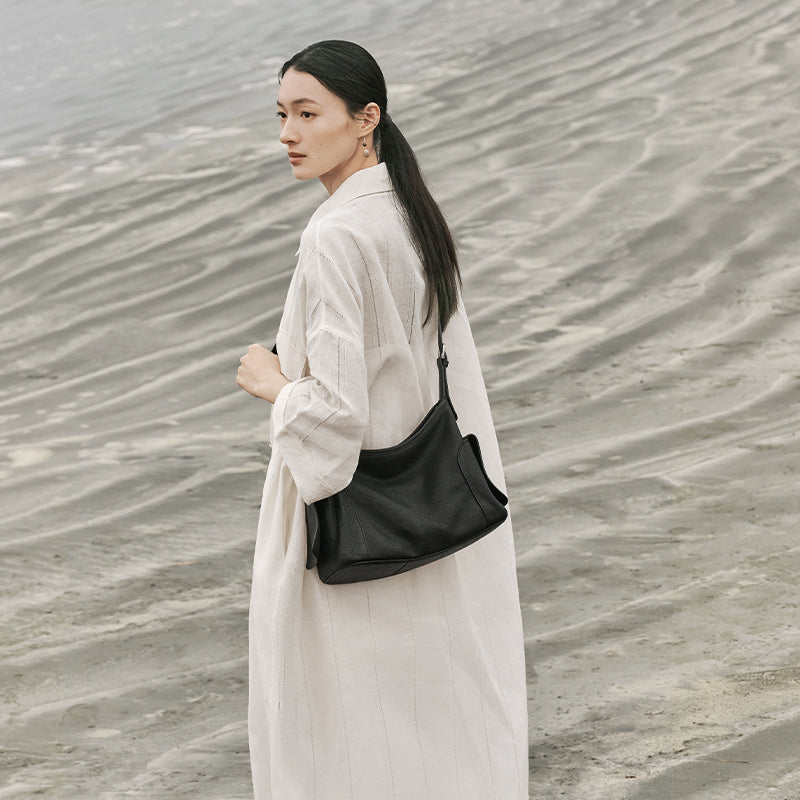 Women's Vegetable Tanned Calf Skin Large Capacity Shoulder Bags