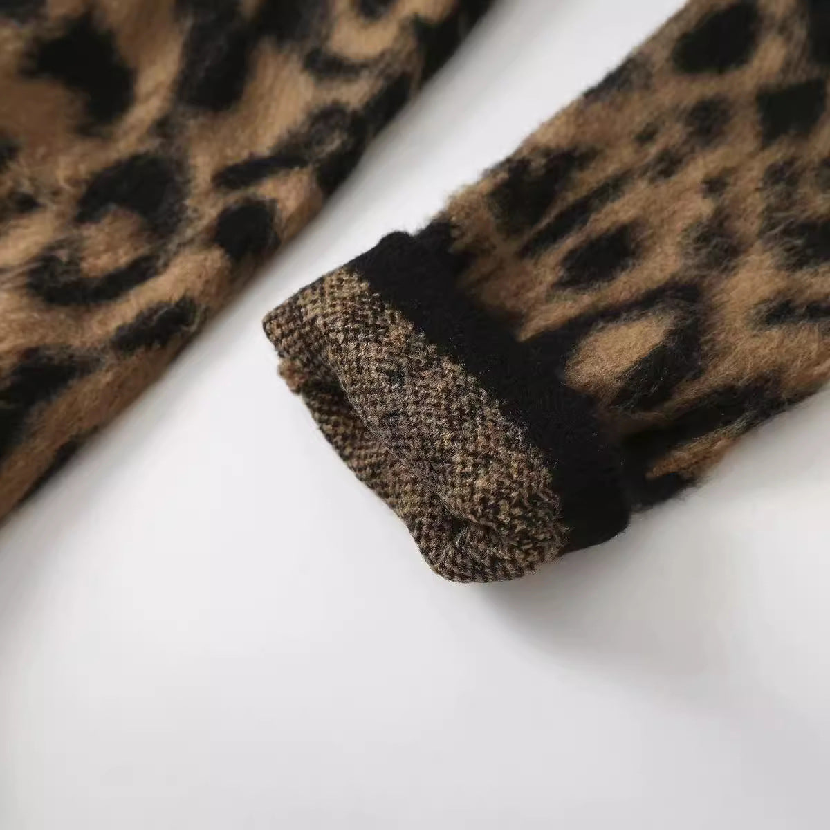 Women's Autumn Wear Vintage Leopard Print Casual Knitwear