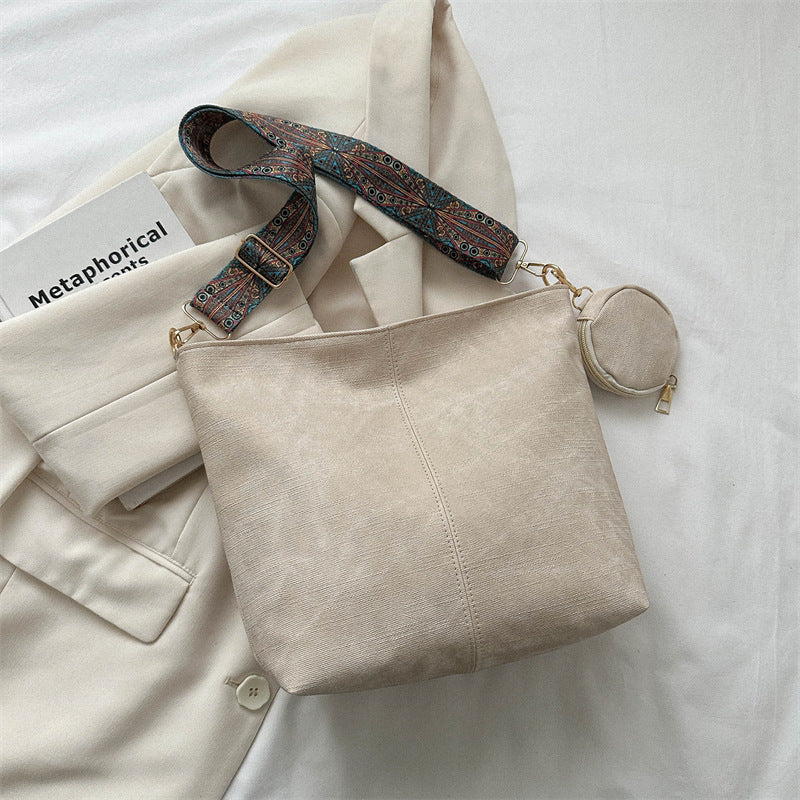 Large Capacity Fashion Retro Commuter Wide Strap Tote Bags