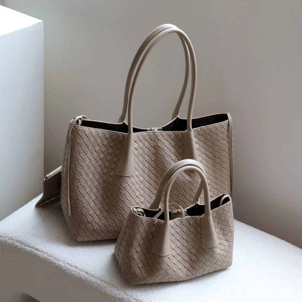 Popular Pretty Women's French Portable High-grade Handbags