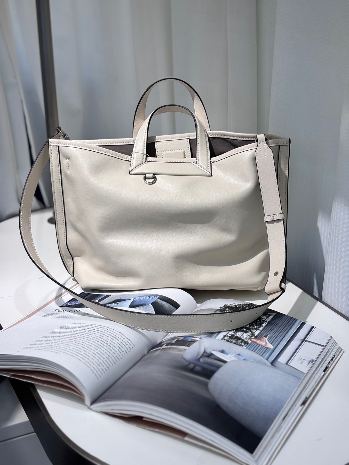 Women's Interest Scottish Fold Portable Vegetable Tanning Handbags