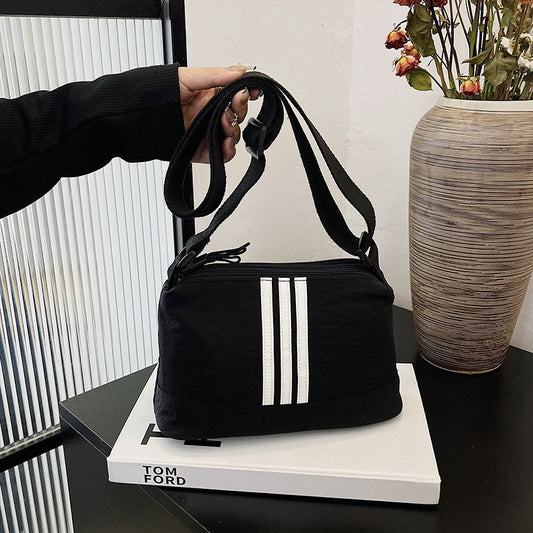 Women's Korean Lightweight Fashion Large Capacity Nylon Crossbody Bags