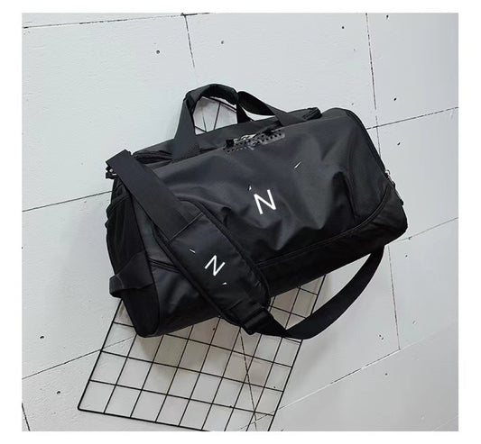 Women's & Men's & Large Capacity Portable Dry Wet Separation Short Distance Men's Shoulder Bags