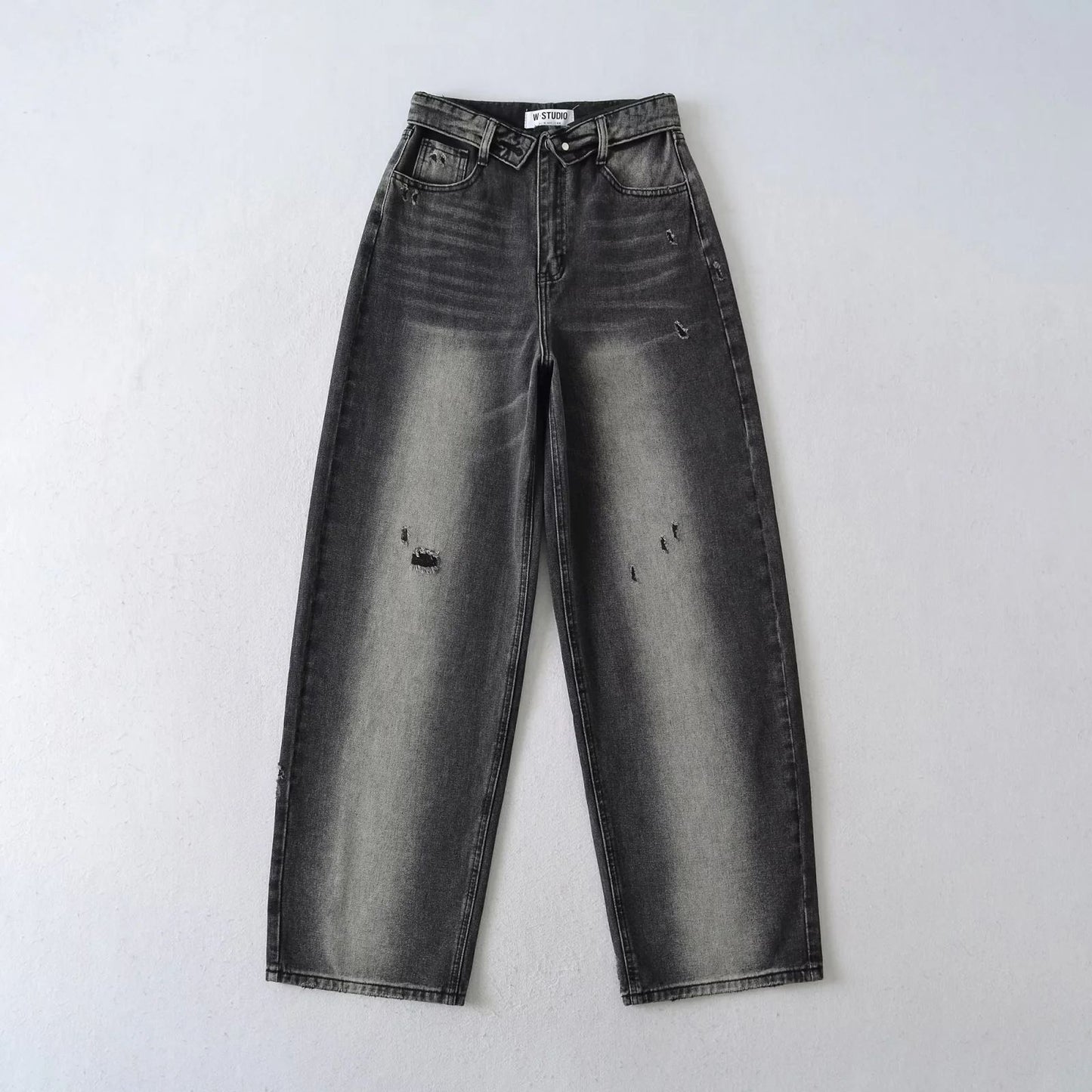 Relaxed Personality Worn Asymmetric Back Pocket Wide Jeans