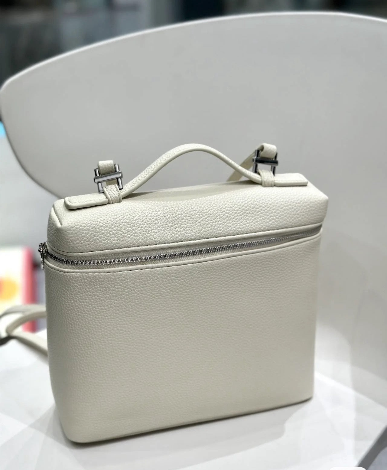 Capacity Lunch Box Retro Layer Leather Backpacks