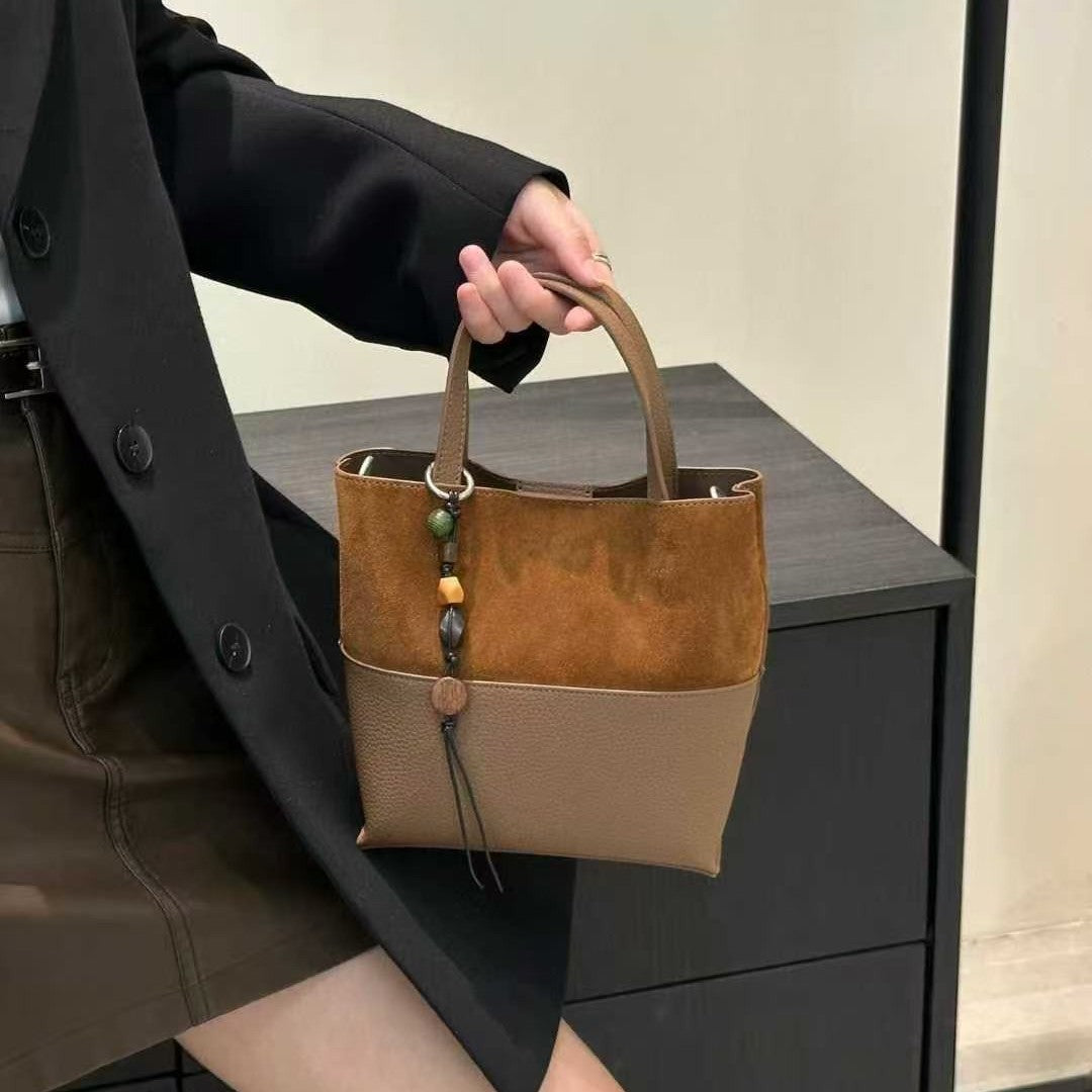 Attractive Cool Women's Fashion Best-selling Retro Handbags