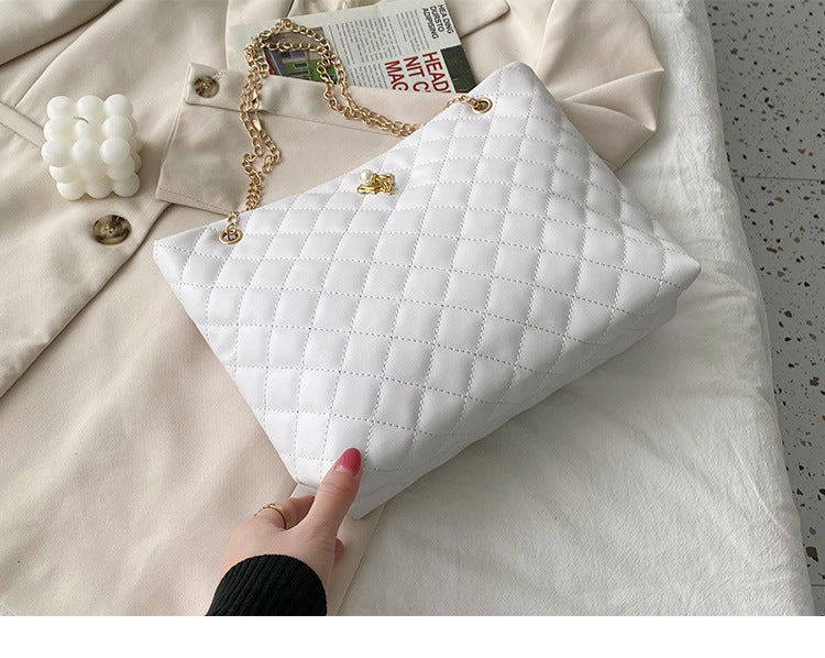 Fashion Diamond Embroidered Personalized Crown Hardware Handbags