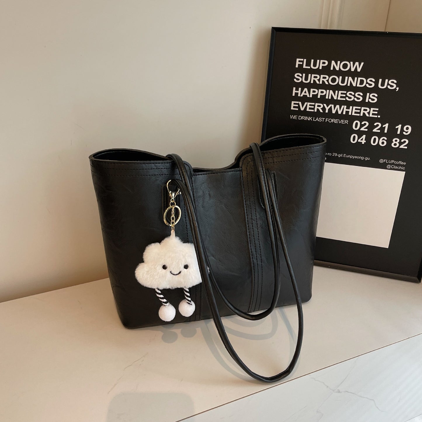 Women's High-grade Large Capacity Fashion Commuter Underarm Bags