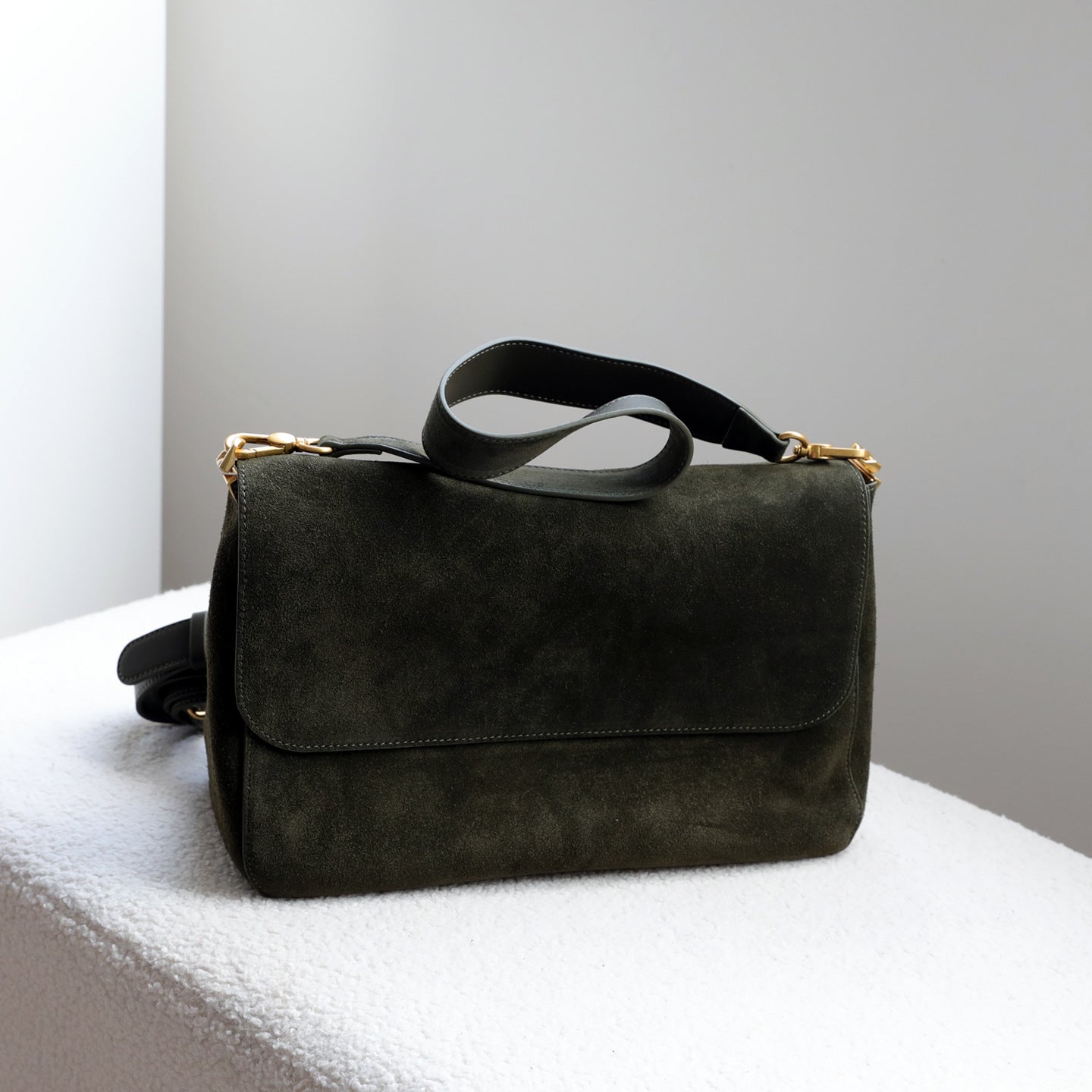 Women's Matte Cowhide Simple Underarm Commuter Large Bags