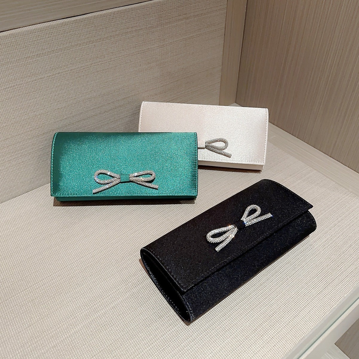 Rhinestone Bow Satin Clutch Wear Wedding Match Bags